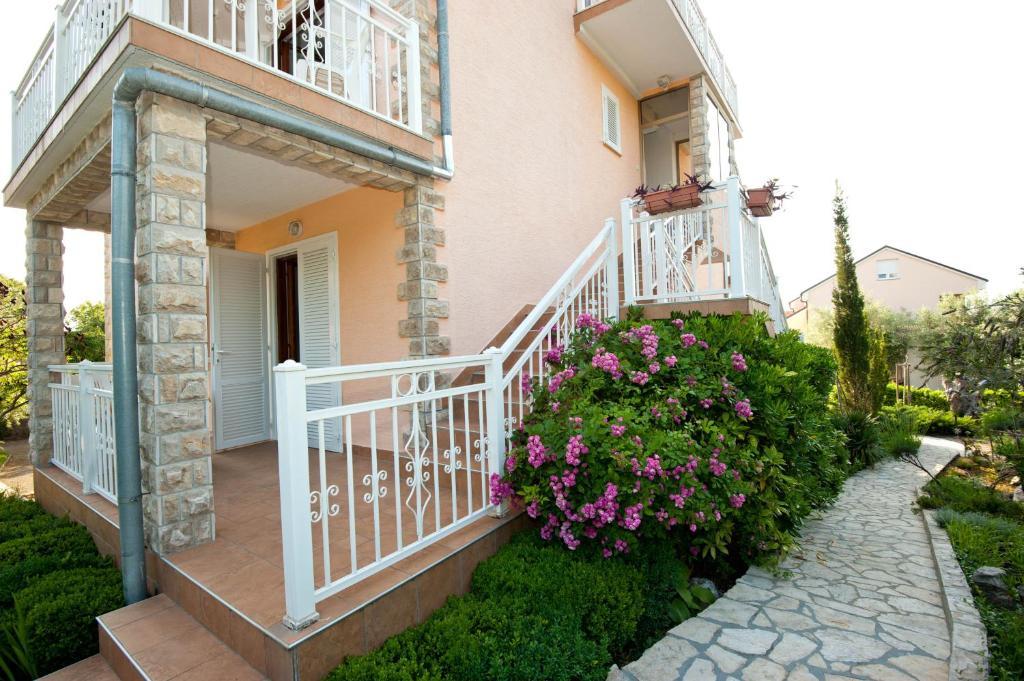 And Appartamento Njivice